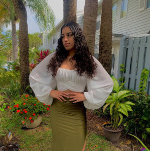 Meet your Posher, Yenci